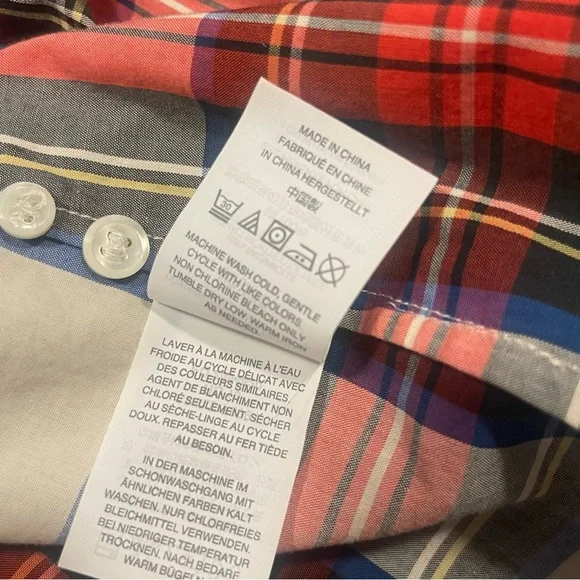 J.Crew Size 4. Plaid button down shirt. red/green/white. EXCELLENT CONDITION - Picture 13 of 13
